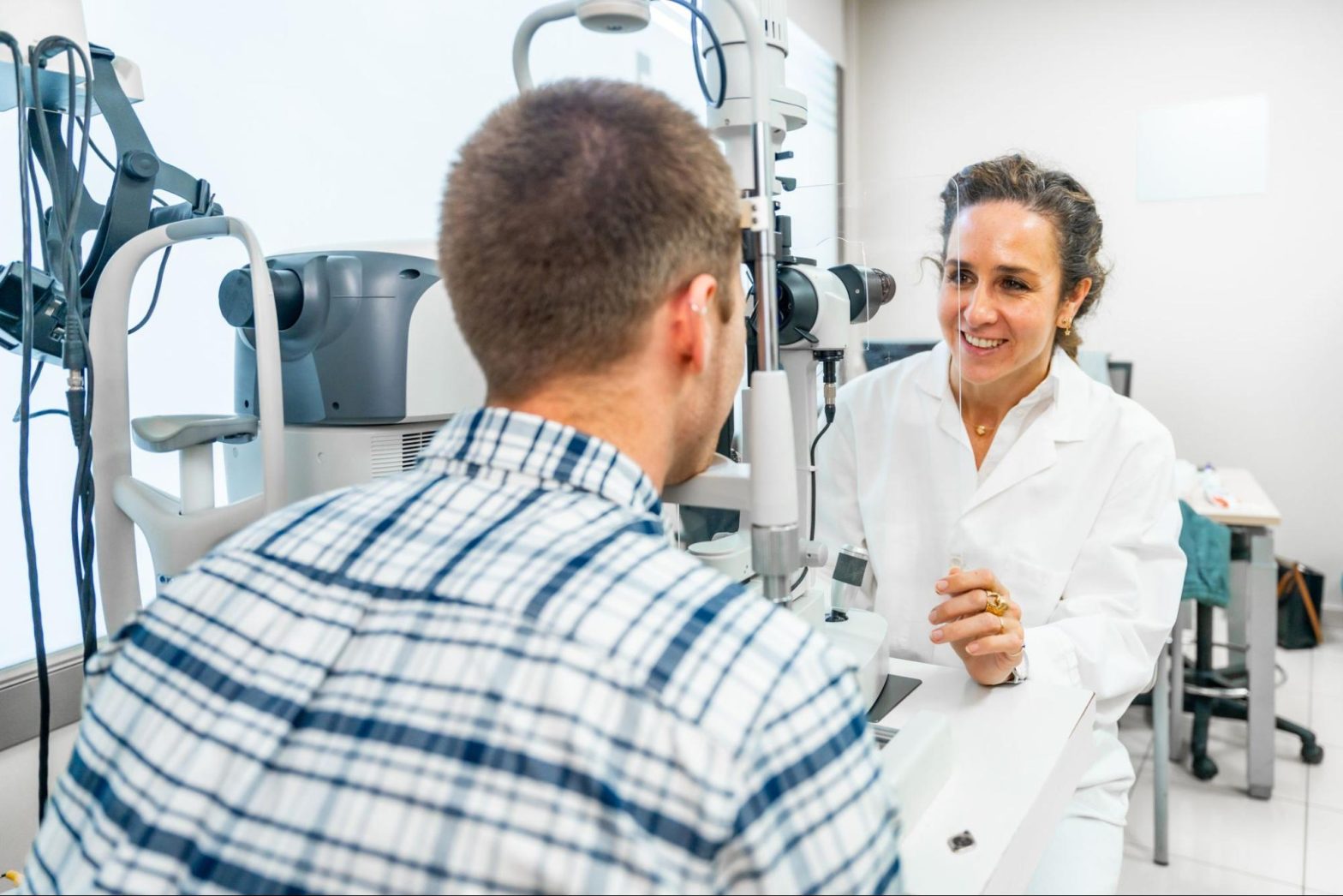 Patient meeting with Doctor